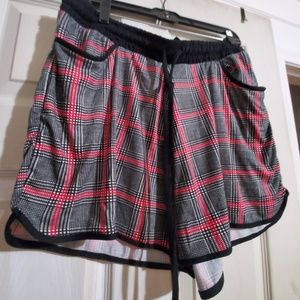 Vgu Size 3x Shorts Plaid